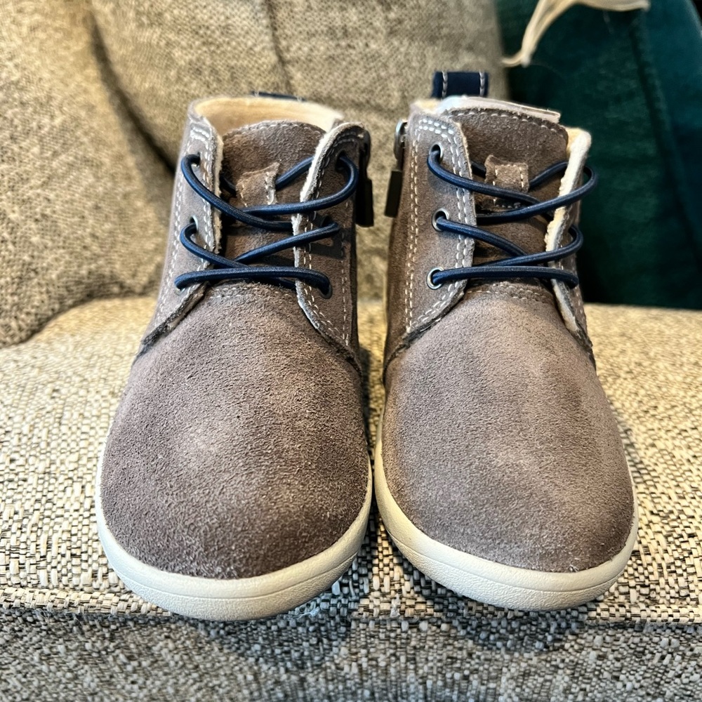 Toddler Boy Ugg Boots Size 11